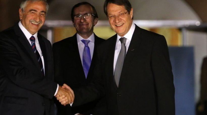 ΣΥΝΟΜΙΛΙΕΣ