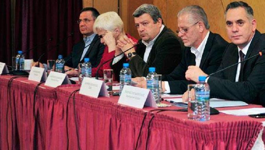 εννν