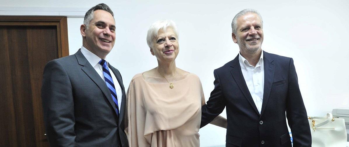 ΤΡΙΜΕΡΗΣ 