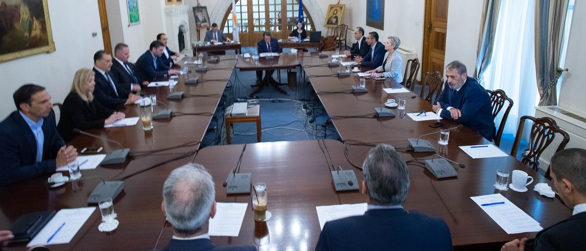 ΥΠΟΥΡΓΙΚΟ 
