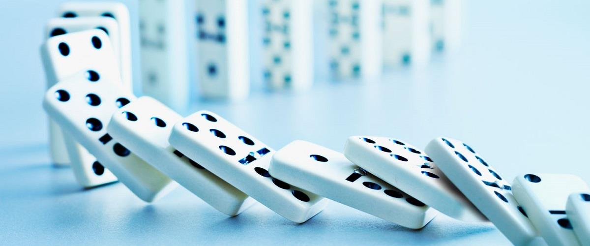 dominoes