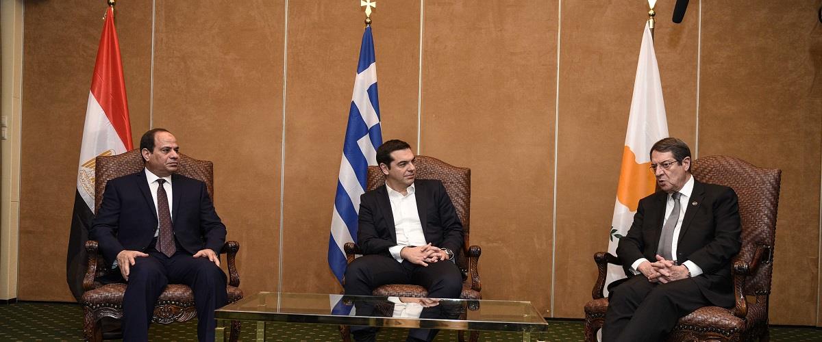 ΤΡΙΜΕΡΗΣ 