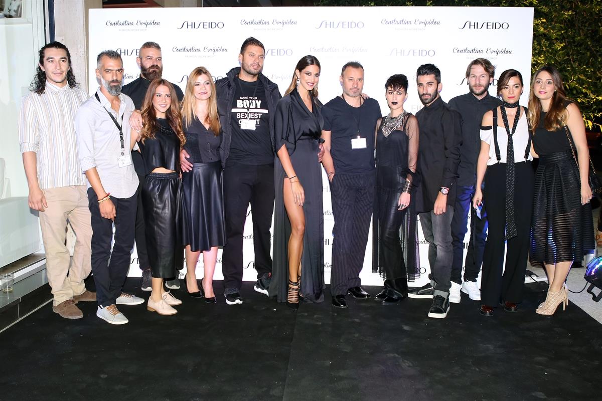Το team του Constantina Evripidou Fashion Workshop