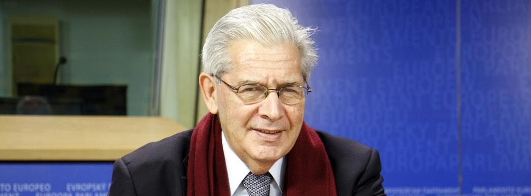  Α. Γαλανός