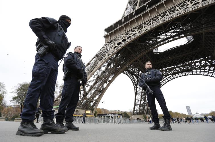 Paris attacks aftermath - security
