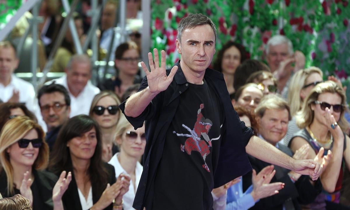 Εκτός Dior ο Raf Simons