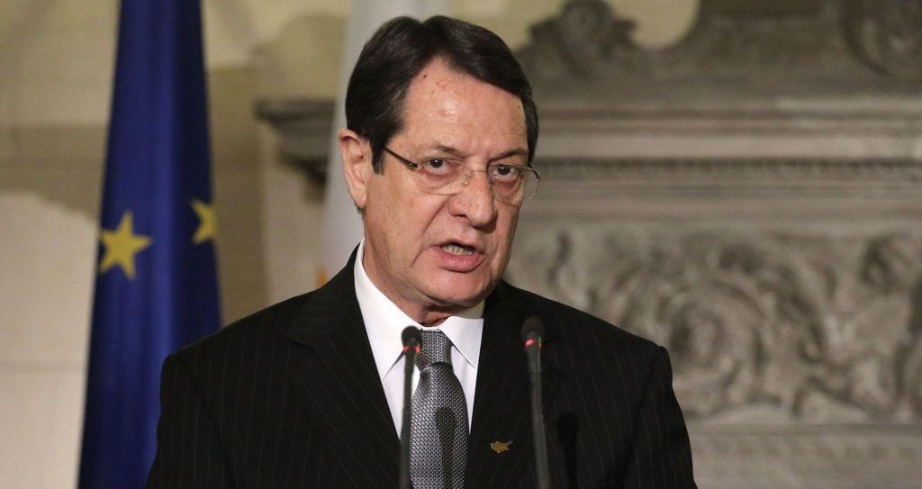 νικος