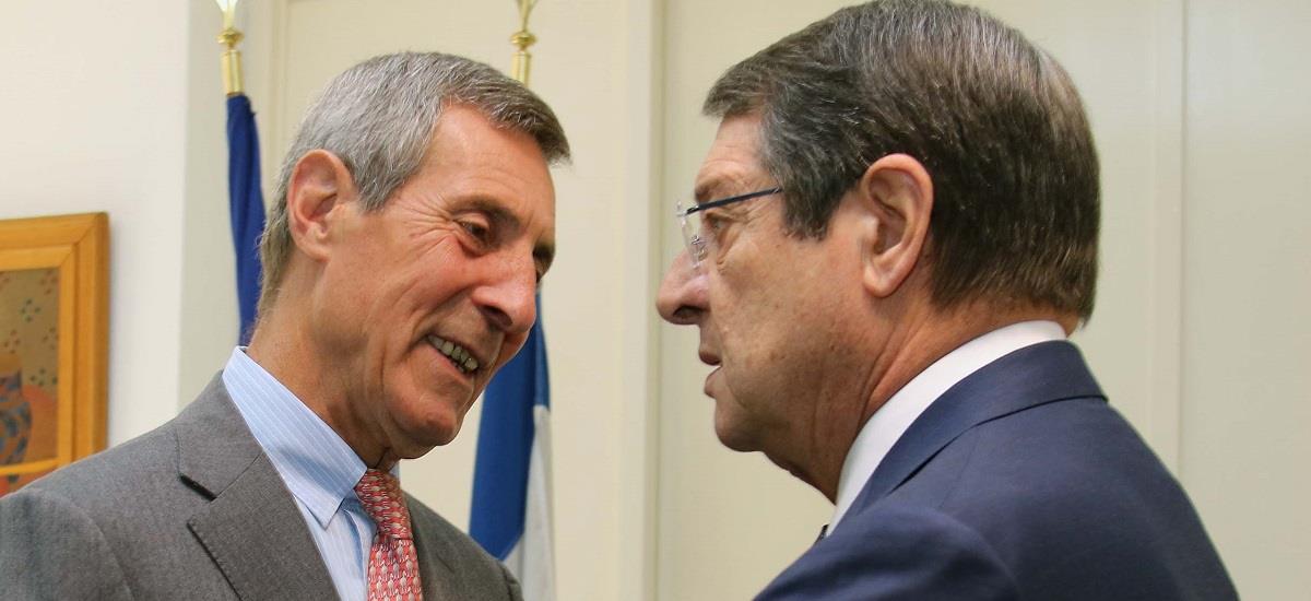 γαλλος πρέσβης