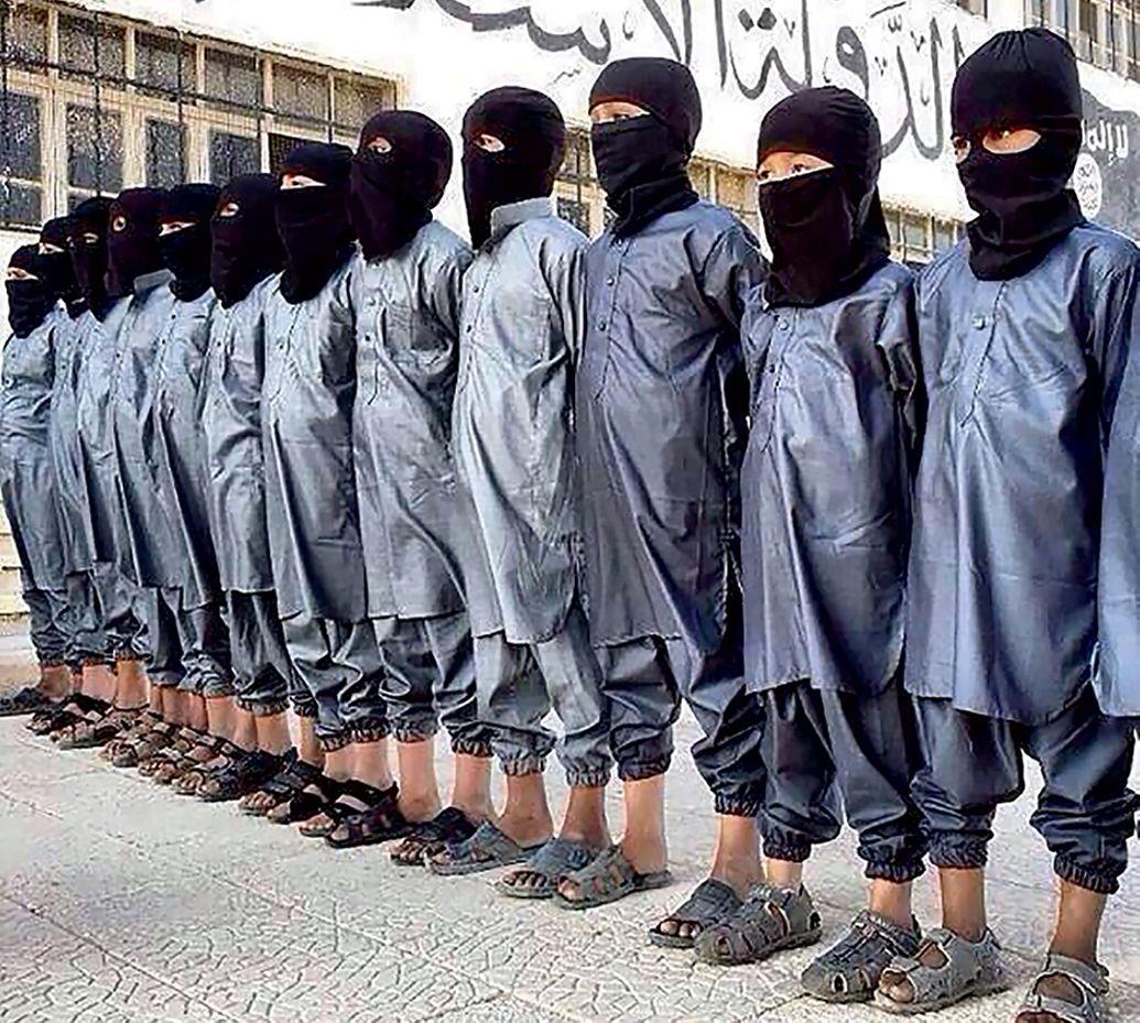 isis παιδια