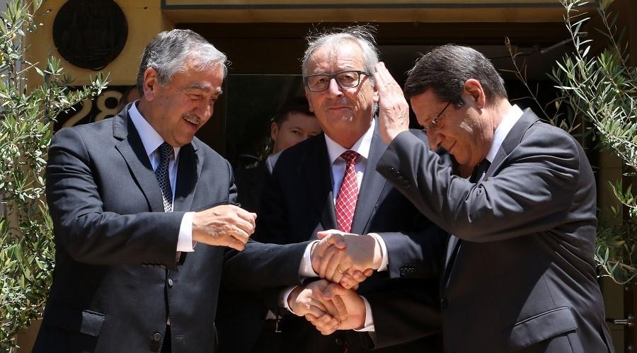 ΠΡΟΕΔΡΟΣ ΑΝΑΣΤΑΣΙΑΔΗΣ - JEAN-CLAUDE JUNCKER- Τ/Κ ΗΓΕΤΗΣ ΑΚΙΝΤΖΙ