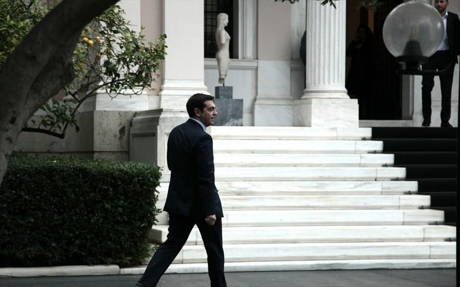 Μαξίμου, Τσίπρας